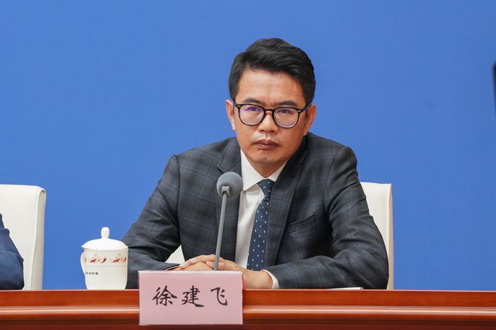 xu_副本.jpg