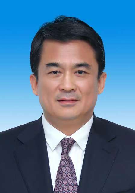 麦尔丹·木盖提.jpg