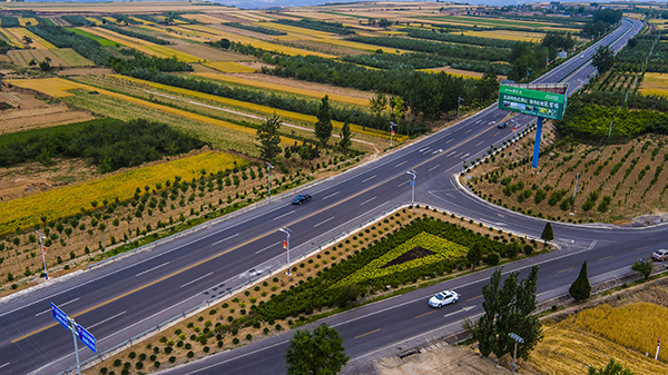 交道镇龙首坝入口 .JPG