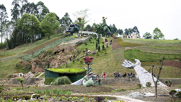 都江堰市精华灌区映像核心区  都江堰市玫瑰花溪谷  园区景色.jpg