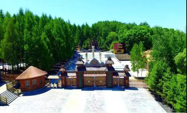 景点一赫哲文化村鸟瞰图.jpg