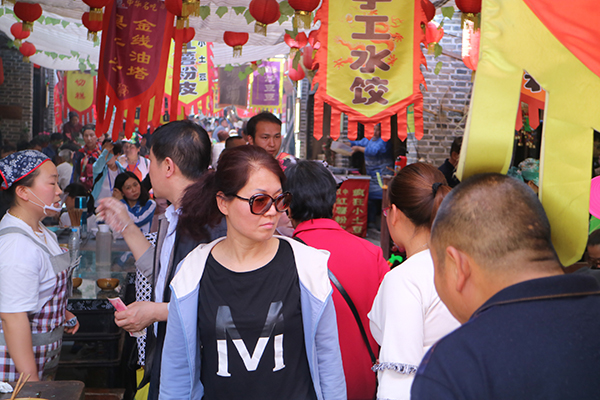 小吃街.jpg