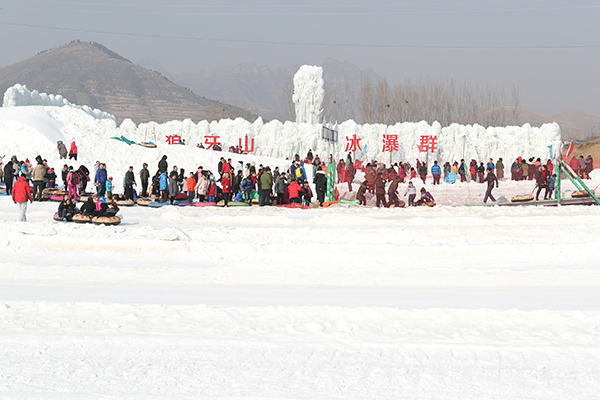 滑雪场 (2).JPG