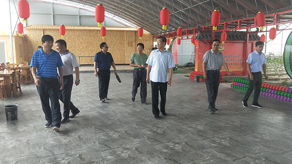 各级领导农家乐视察指导.jpg