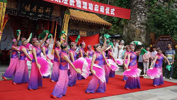 塔庙演出活动.jpg