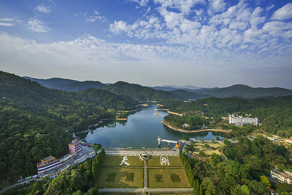 天湖景区.jpg