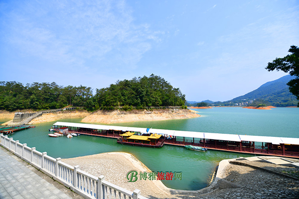 wb383404112.jpg