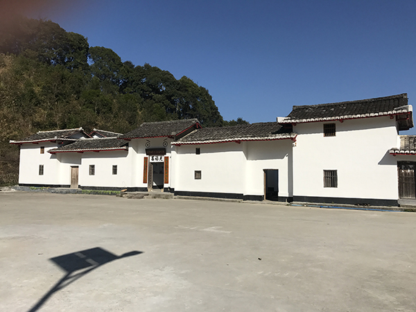 莲麻村黄沙坑革命旧址纪念馆.JPG