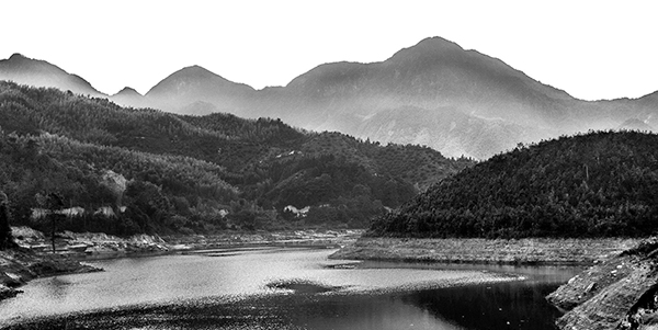 《水墨云灵山湖》.JPG