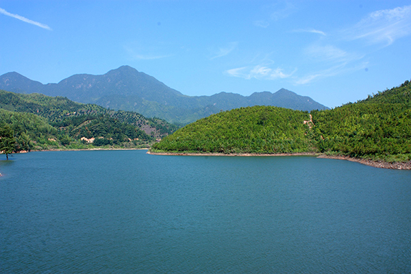 垂钓基地云灵山湖.JPG