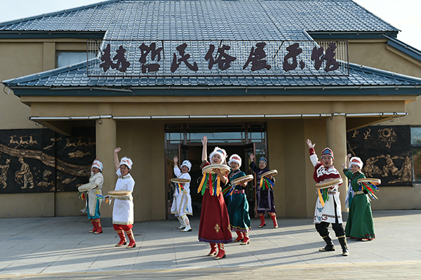 赫哲族民俗1.jpg