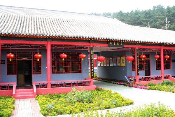 喇叭沟门满族民俗博物馆.jpg