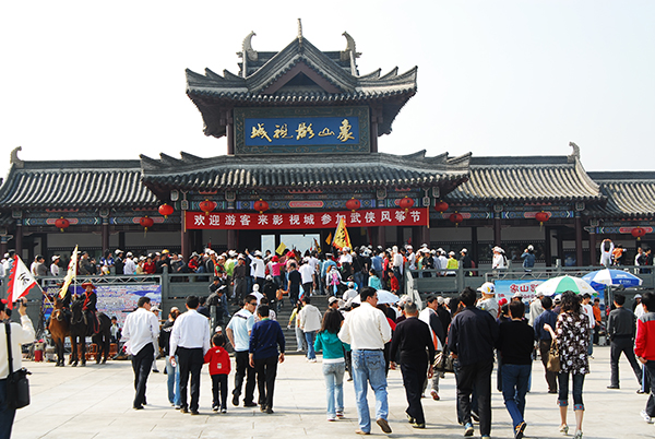 影视城大门.jpg