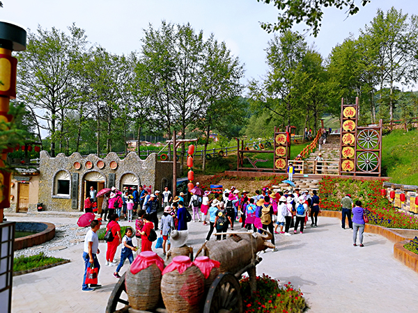 景区大门.jpg