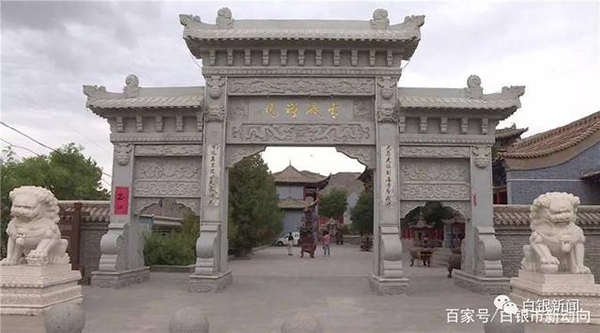 五佛寺大门.jpg