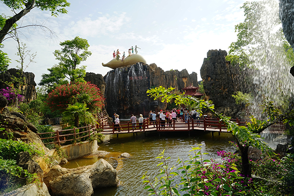 05-黑石箐生态园1.jpg