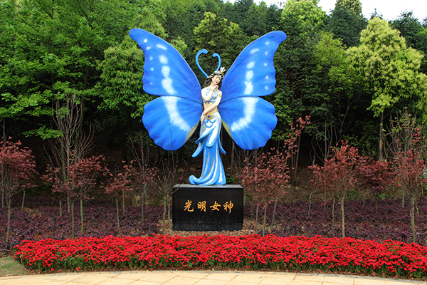 代表性场景图——光明女神广场.jpg