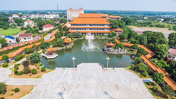 1皇家湖度假区全景.jpg