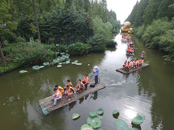 木筏水中游.jpg