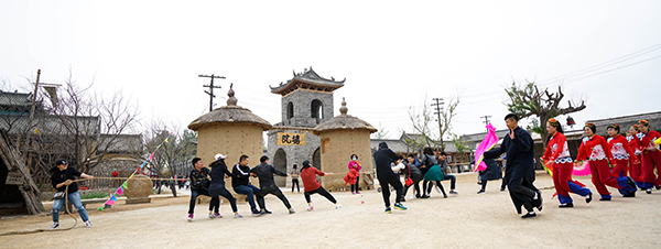 3-行当街热闹场景.jpg