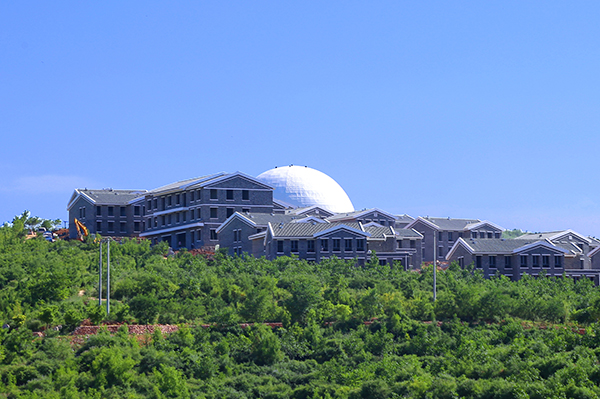 酒店全景.jpg