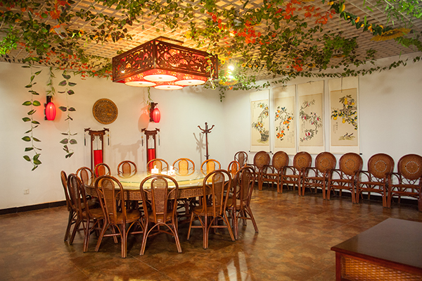 园区餐饮一角.jpg