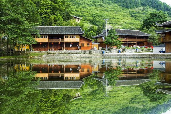 后坪乡天池坝苗寨2.JPG
