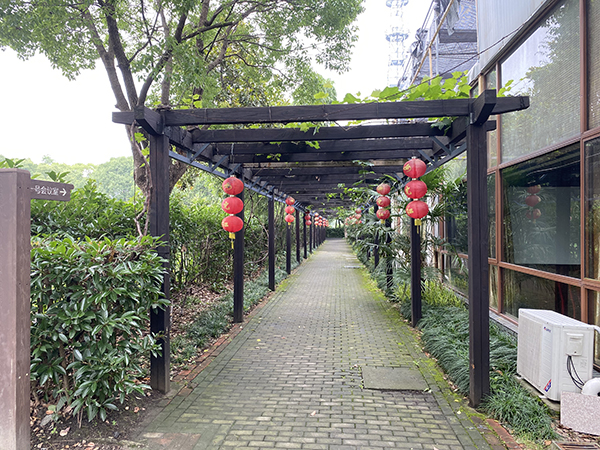 园中走廊.jpg
