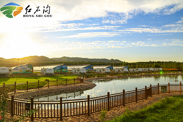 红石沟房车营地.jpg