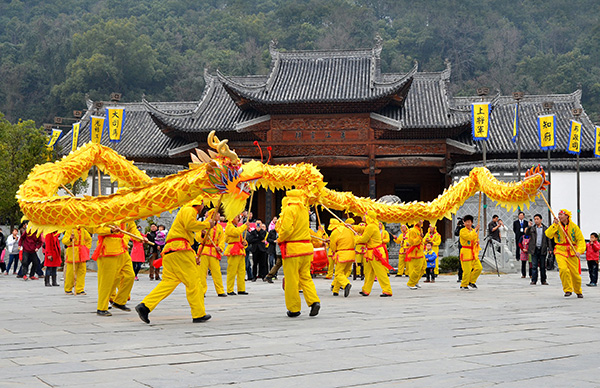 龙灯.jpg