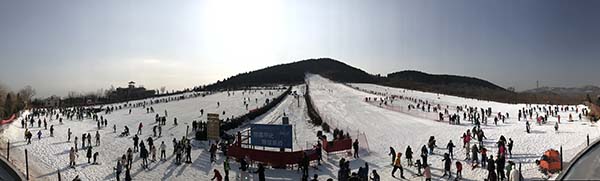 2、驼山滑雪场全景2.jpg