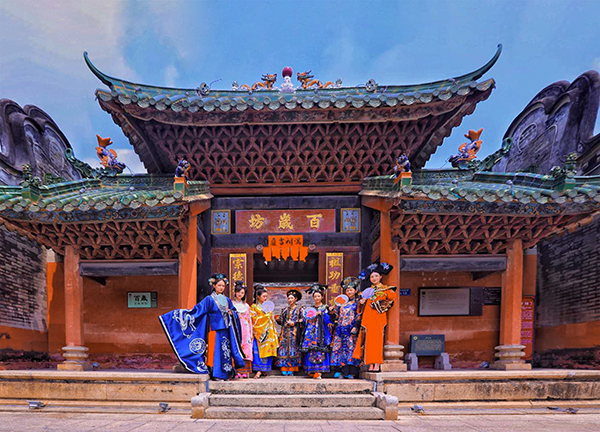 图16、卢锦波  《穿越》.jpg