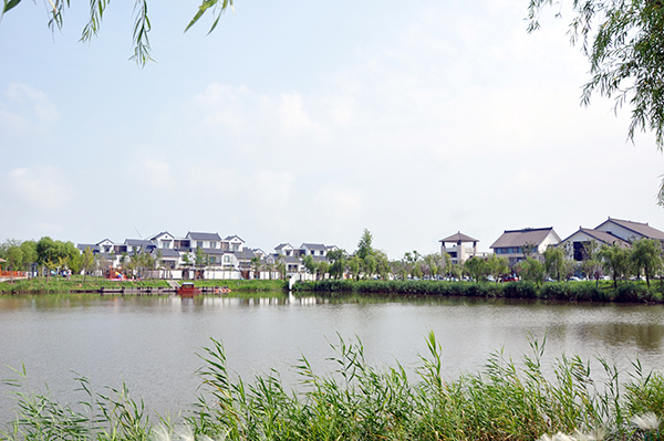 酒店湖景.JPG