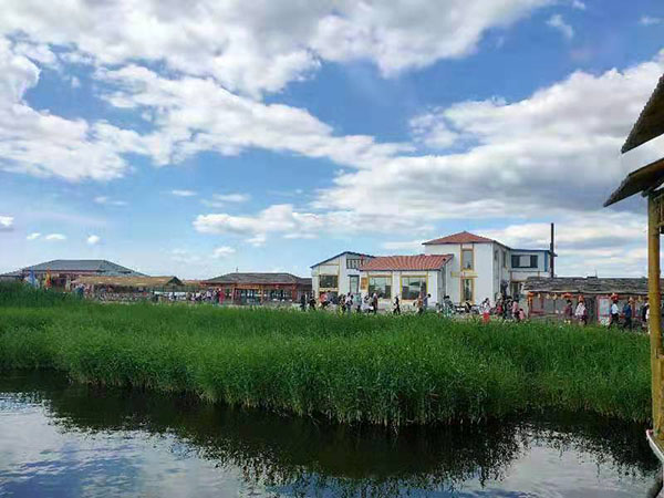 雁翔湖满园度假村观景台.jpg