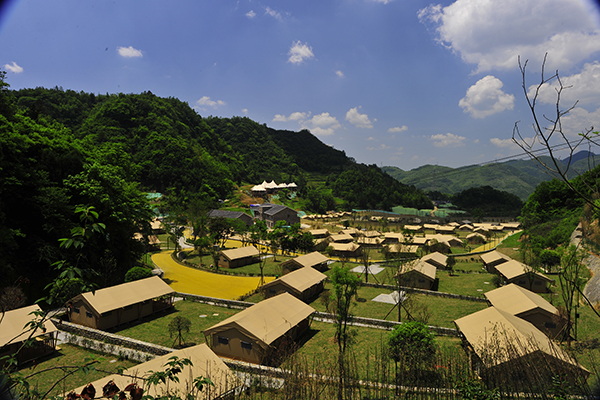 图片1-茶山营地外景.jpg