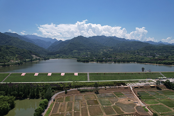 骆峪村农耕体验园远景.jpg