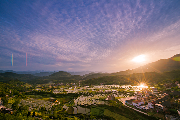 图片2：凤堰古梯田景区堰坪梯田.jpg