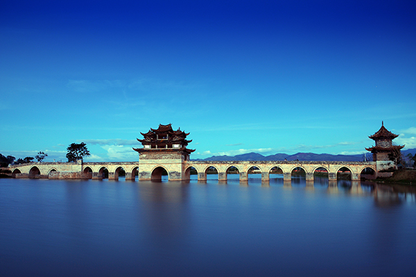 （图片1）建水县西庄镇双龙桥－刘晖摄.jpg
