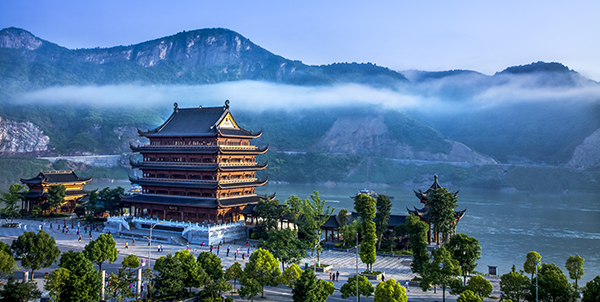 图片9：沅水画壁景区《泸溪白沙 雾锁涉江楼》.jpg