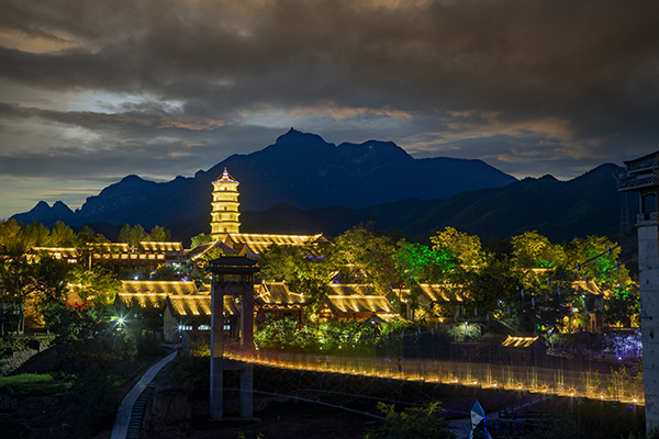 王屋老街夜景.jpg
