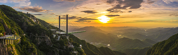 景区日出.jpg