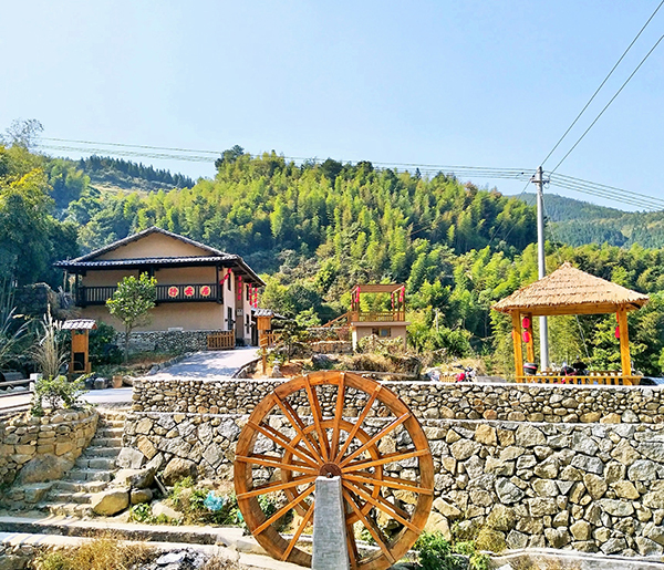 图片17左安桃园溪上人家全景.jpg