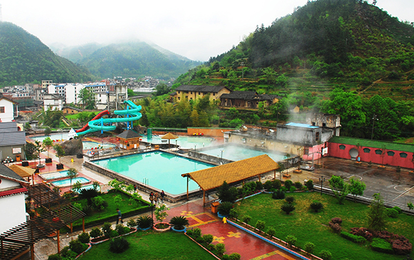 图片9汤湖温泉.jpg