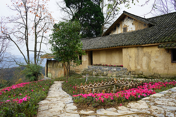 龙门客栈一角2.JPG