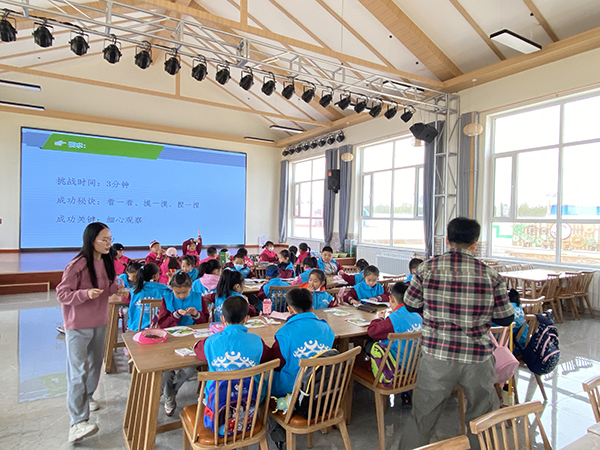 图片6龙活音扎巴村-实践教学.jpg