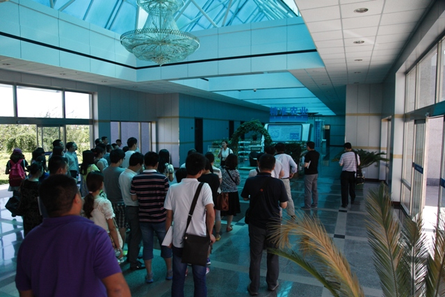 学员参观小汤山国家精准农业研究示范基地