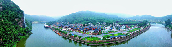 1.老君顶景区全景照片.jpg