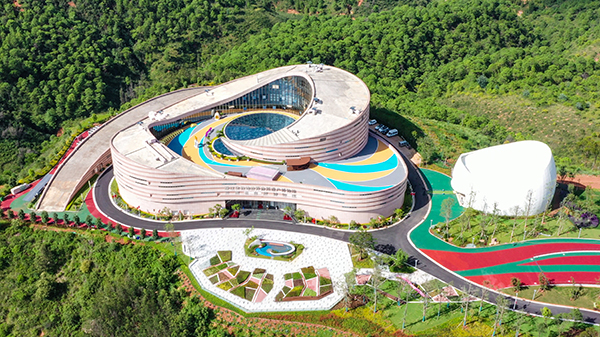 图片4、澄江市化石地世界自然遗产博物馆全景.jpg