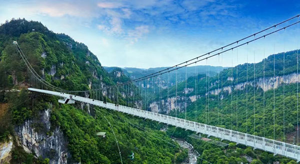 图片2南江大峡谷玻璃栈道.jpg