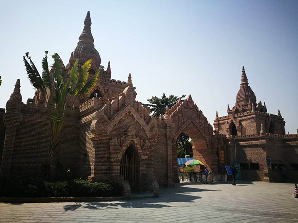 一寨两国-塔.jpg